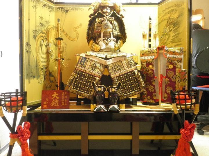 鈴甲子鎧甲冑 大鎧 木彫金箔押竜頭 イ696