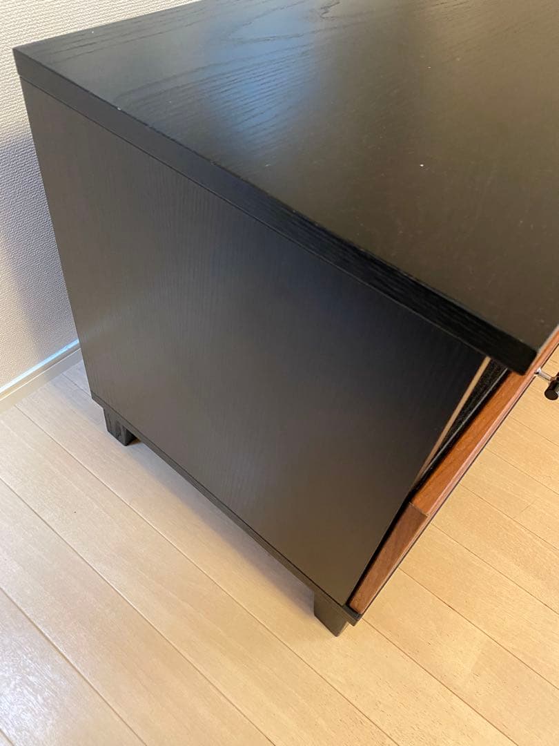 木製テレビ台 ガラス扉付き