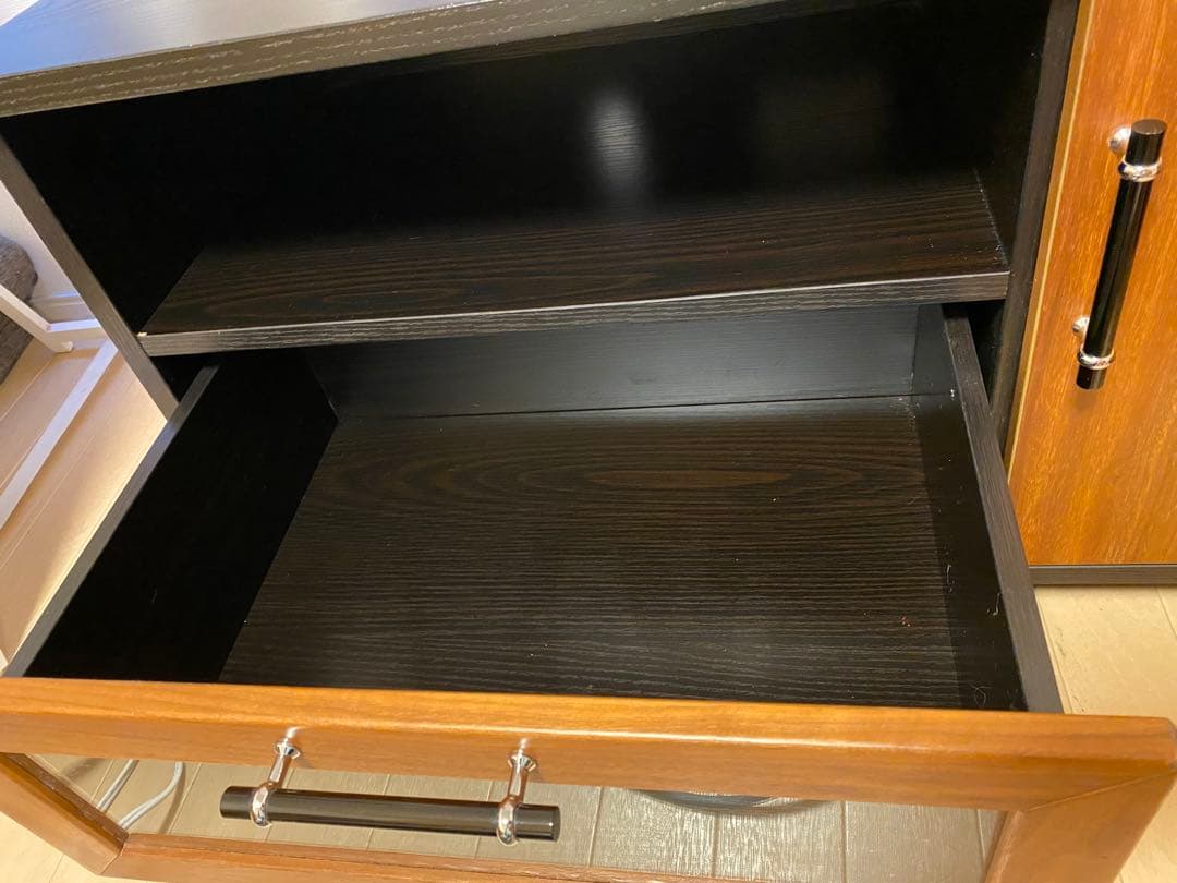 木製テレビ台 ガラス扉付き
