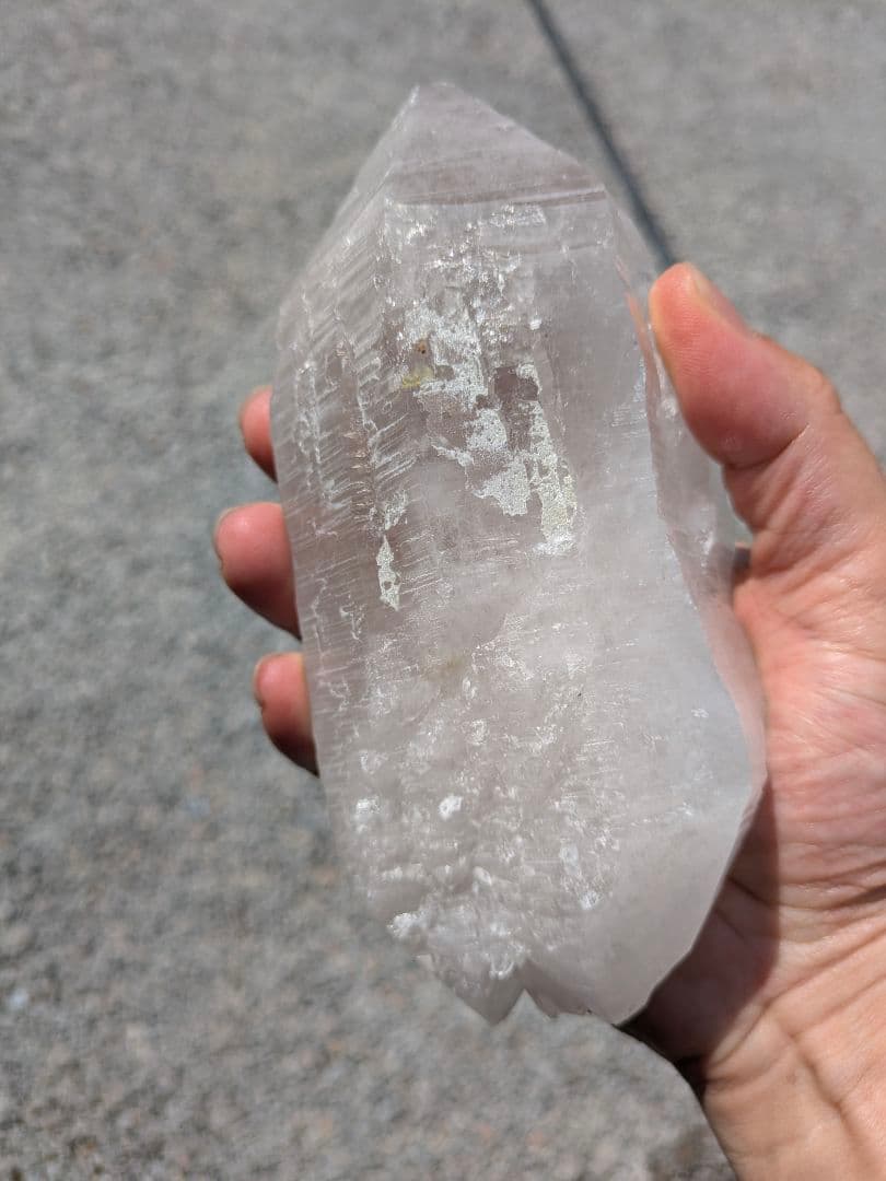 minimalist　チベットカイラス山水晶　　862グラムダブルポイント