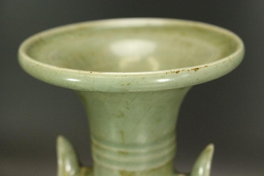 中国美術 唐物 青磁 纏枝蓮花紋 花瓶(ZE670)