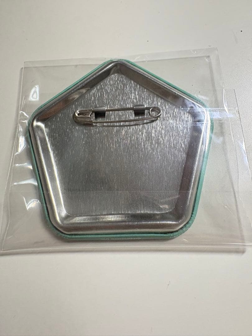 第五人格 調香師 ウィラ あにまる 缶バッジ - メルカリ