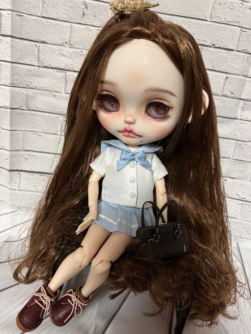 アイシードール本体　女の子　アウトフィット付き