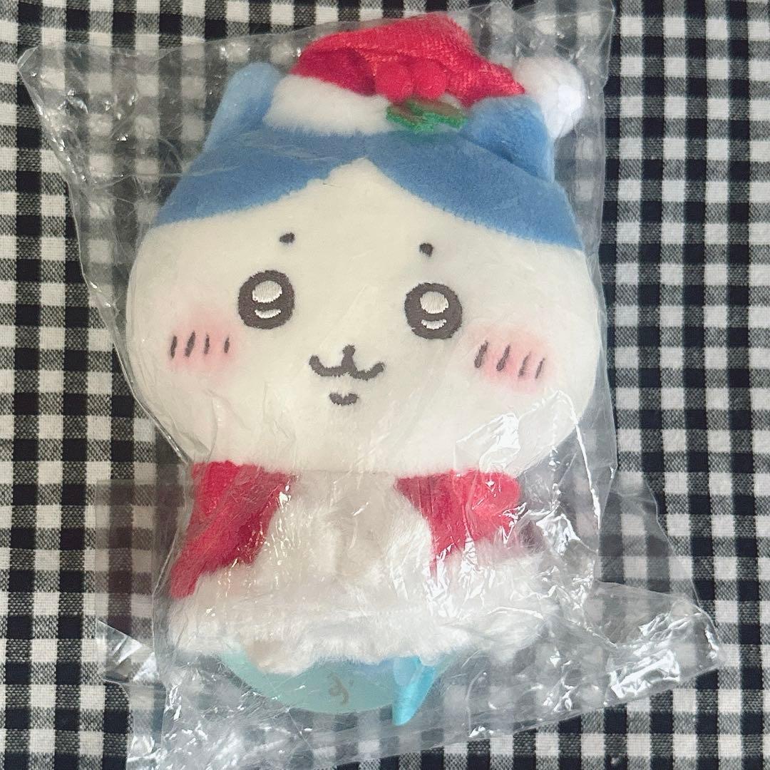 【お顔厳選】ちいかわ　ハチワレ　サンタさんだ！　持ちますマスコット