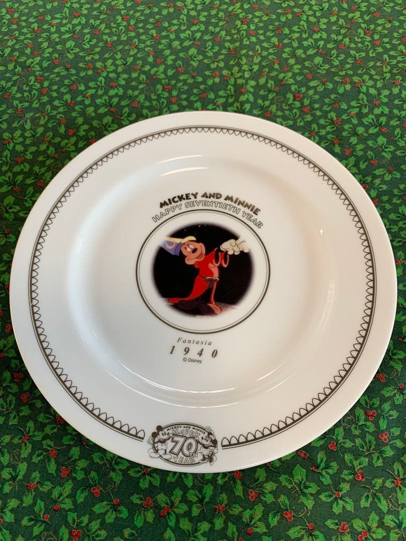 ミッキー&ミニー 70周年プレート ディズニー Disney 食器 皿 ソーサー
