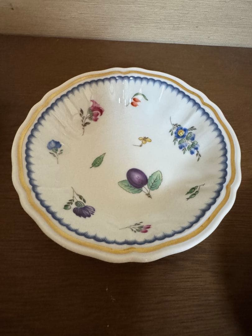 フ*ィ様 リチャードジノリRichard Ginori サラダボウル4枚セット