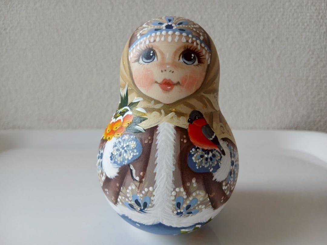 【CBT071】9cm級 おきあがりこぼし(大) スベトラーナ　ロシアの冬