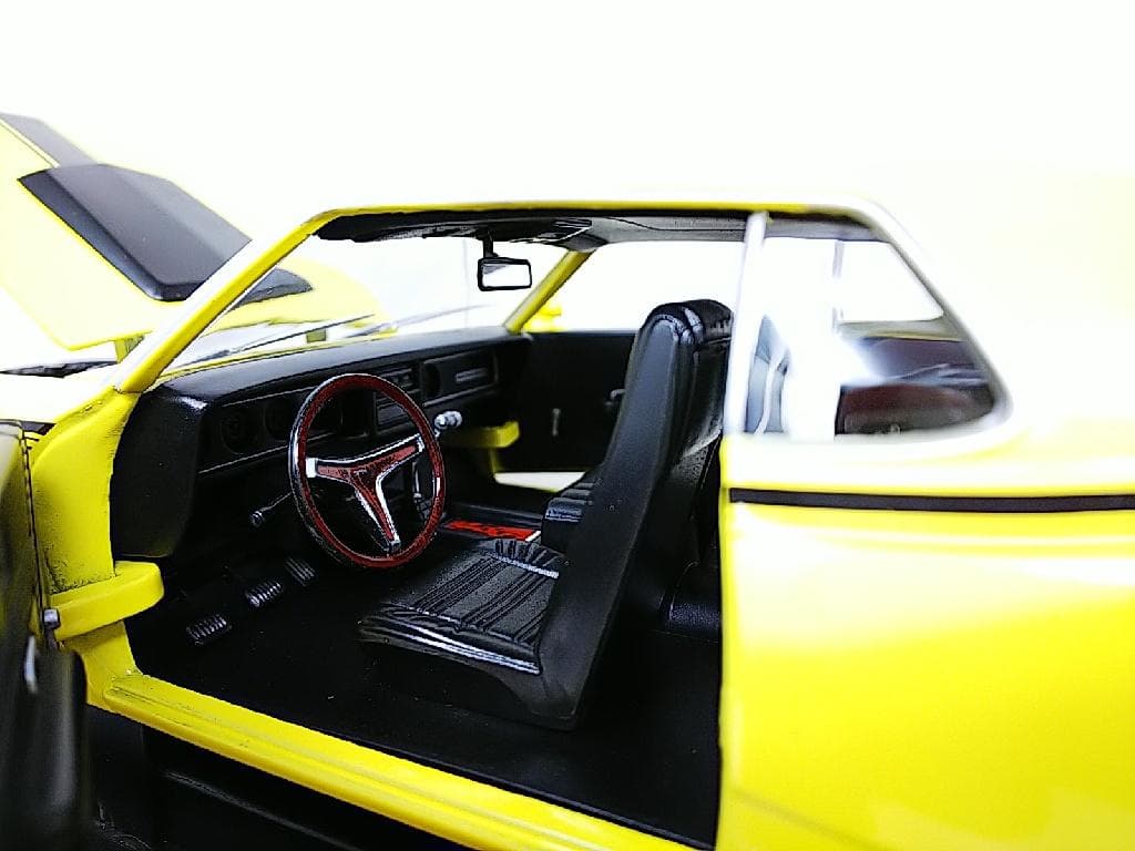 ウェリー 1/18 マーキュリー・クーガー・エリミネーター ダイキャスト