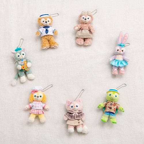 新品・未使用】ダッフィーフレンズ ぬいぐるみバッジ【シェリーメイ