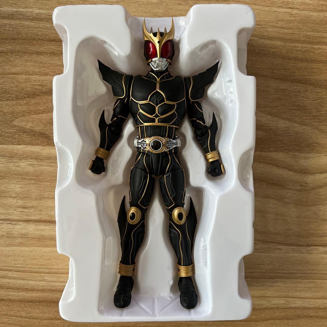 S.H.Figurarts（真骨彫製法）仮面ライダークウガアルティメットフォーム