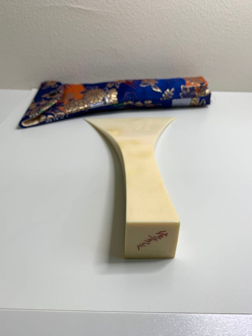 sak0403専用 三味線 天然素材の高級バチ マンモス 牙 中古品 - メルカリ