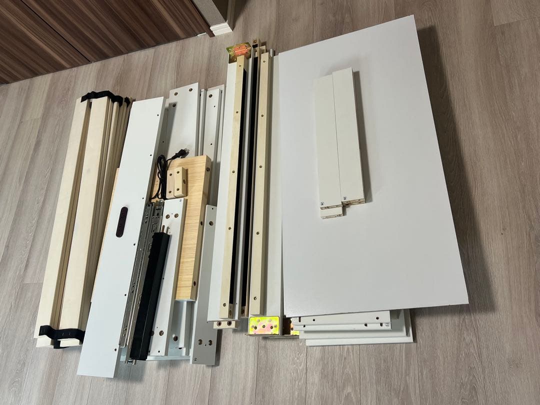 白い収納付きニトリのシングルベッド