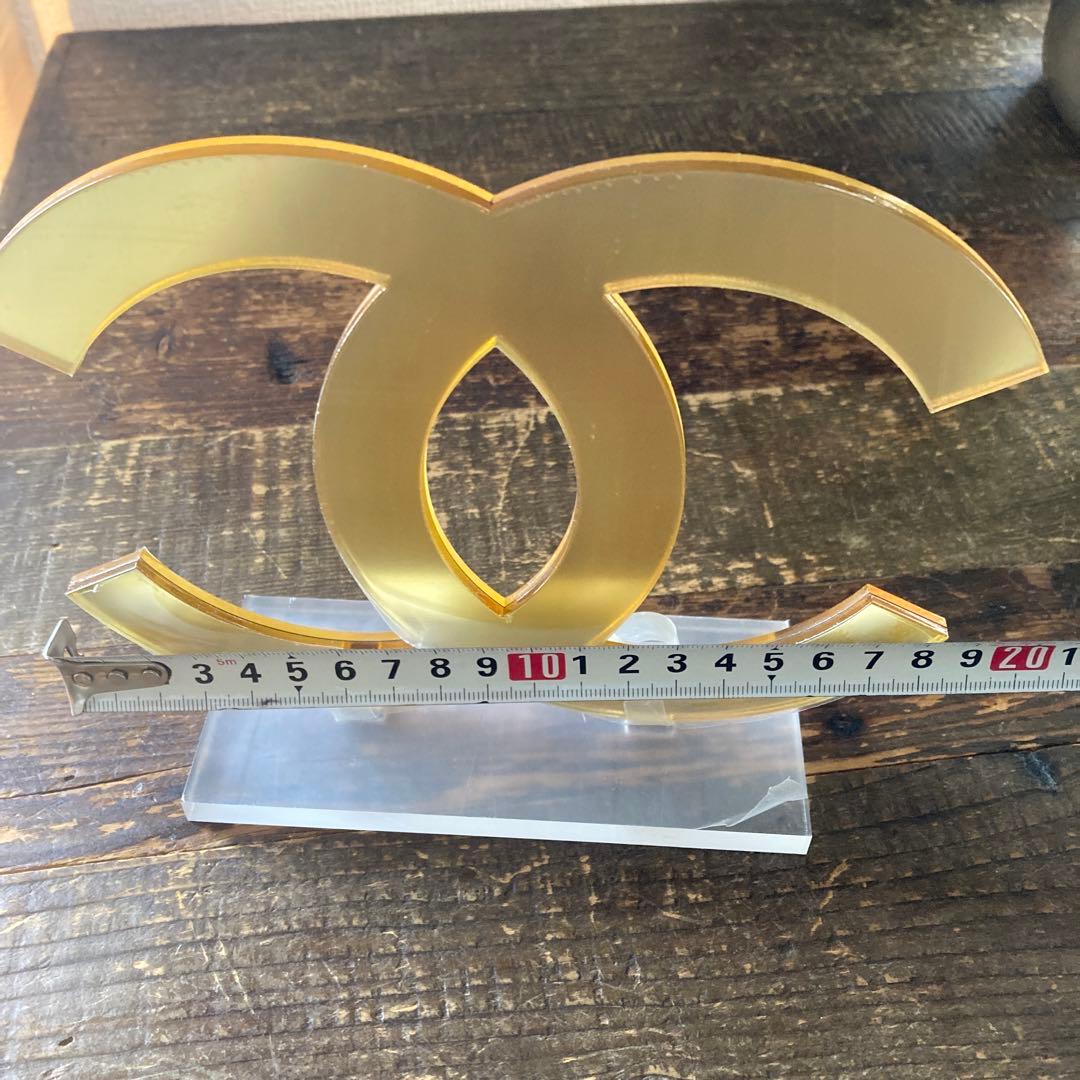 CHANEL ロゴ置物 ゴールド