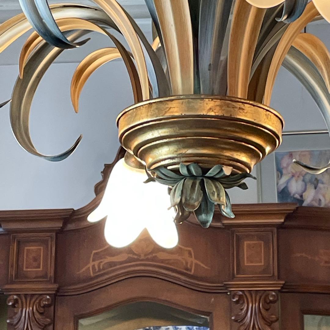 r194 IDC大塚家具×DELTA 8灯シャンデリア 上品でエレガント