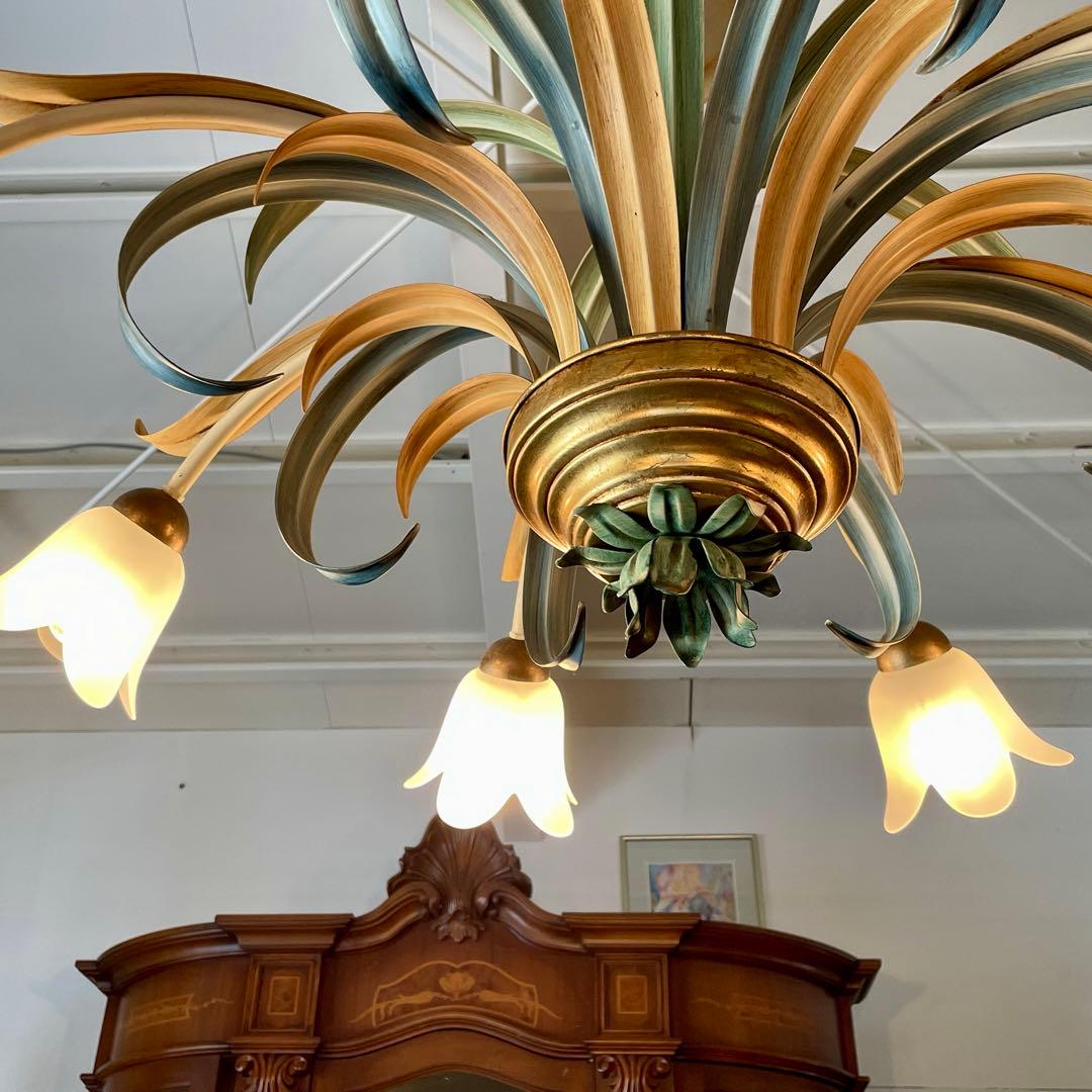 r194 IDC大塚家具×DELTA 8灯シャンデリア 上品でエレガント