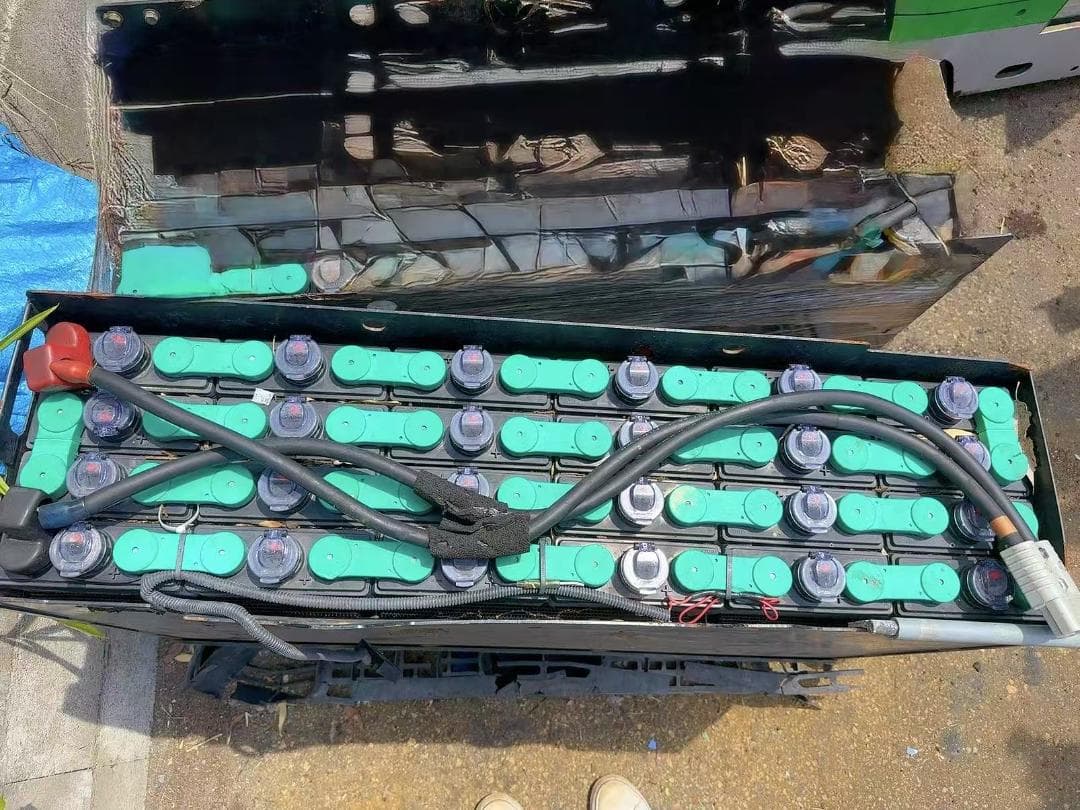 トヨタフォークリフトバッテリー5EC14-I240M-00B 48V 2021年