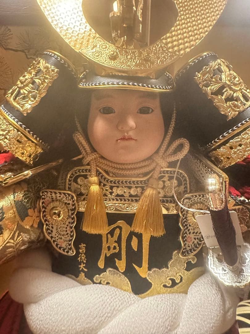 豪華五月人形吉浜人形鎧飾り一式 屋久杉大将飾り 金兜 木製屏風付き 新品未使用