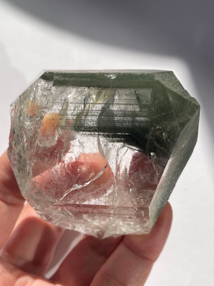 ガネーシュヒマール産　水晶　クローライト　ファントム