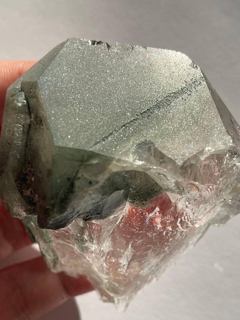 ガネーシュヒマール産　水晶　クローライト　ファントム