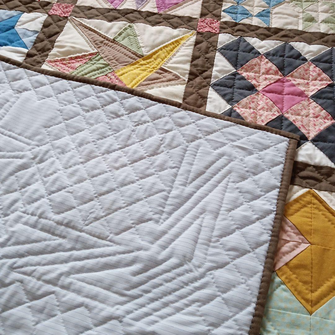 2502 パッチワークキルト　タペストリー 120×92cm