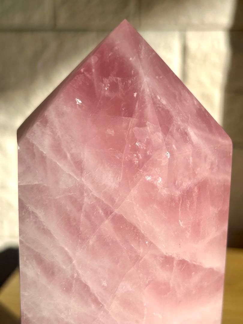 ローズクォーツ　ポイント　六角柱　約1.2キロ