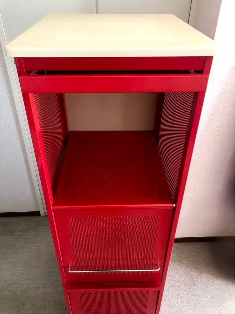 赤 スチールラック キャビネット スライド扉付　コンパートメントラック 棚 収納