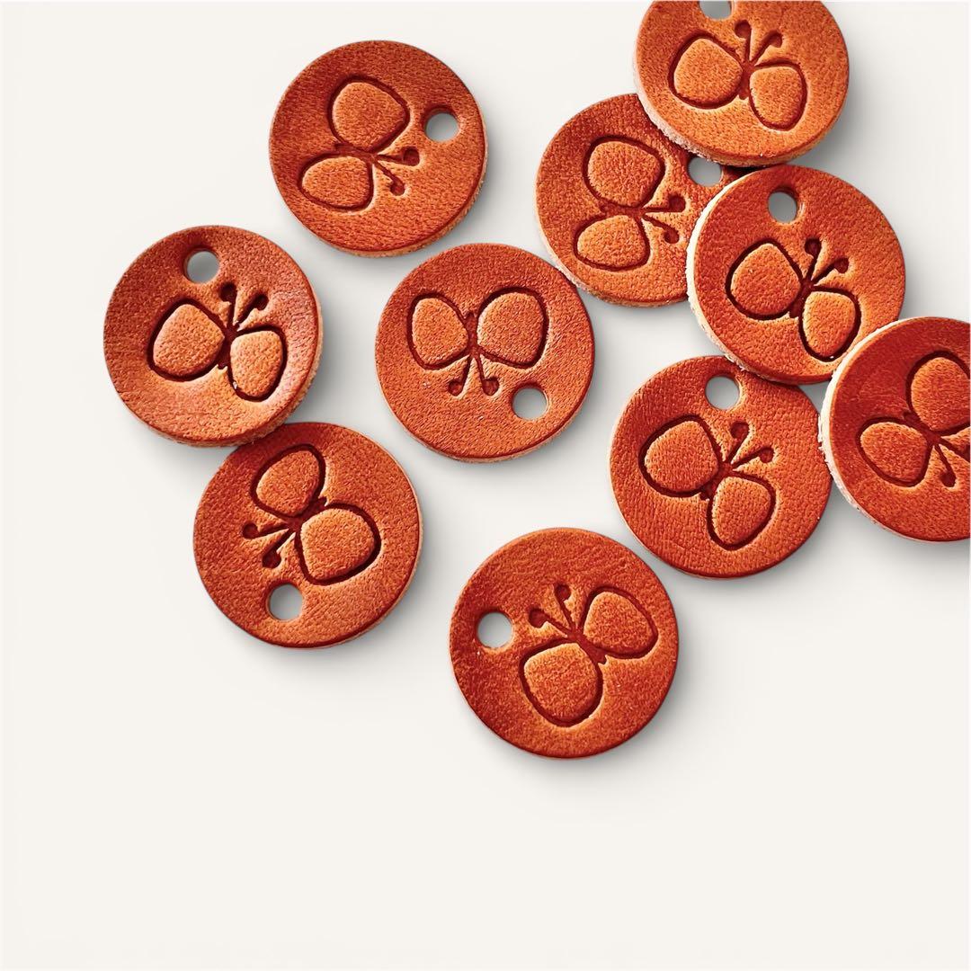 【 ☆ゆうくんママ☆画面です】 革タグ　素材