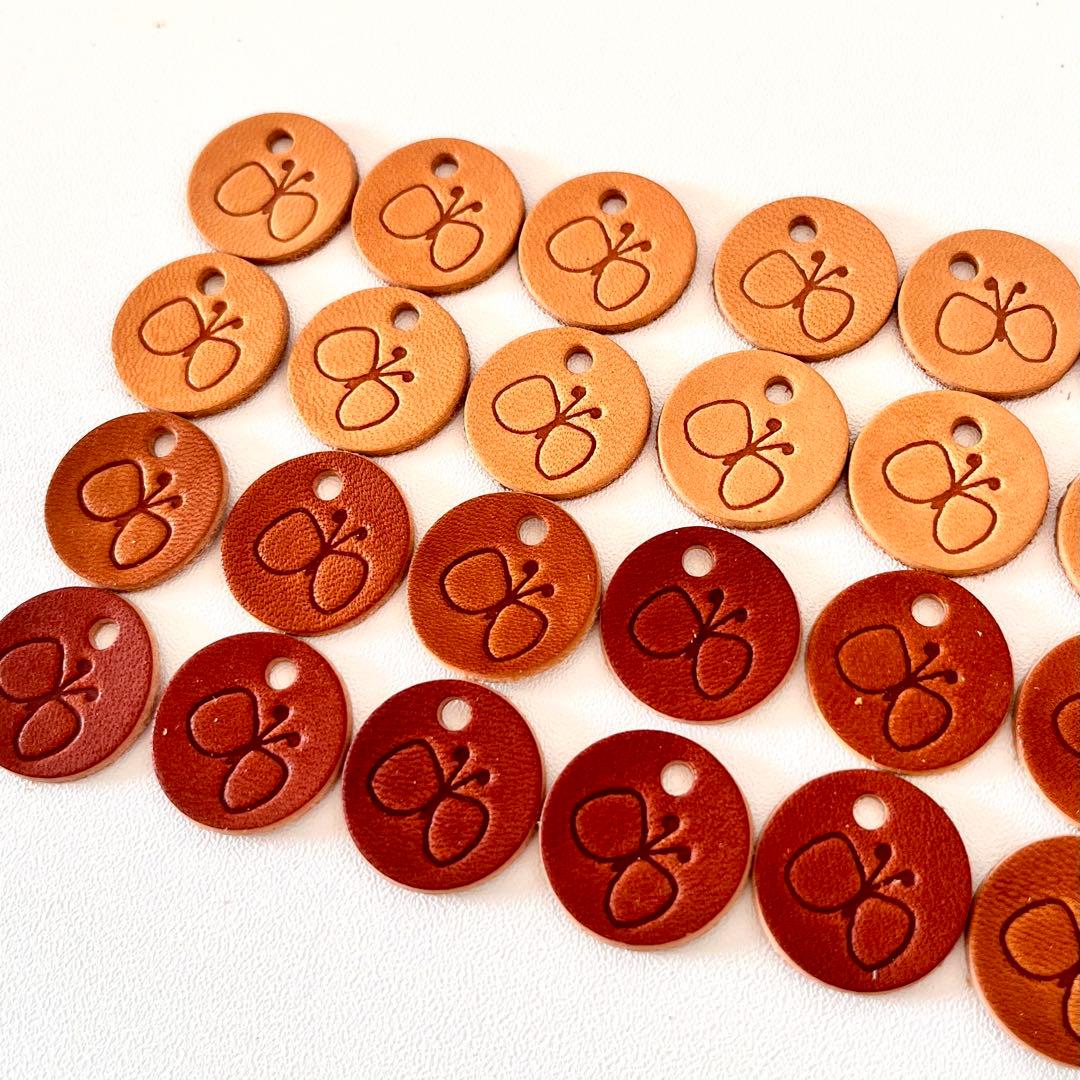 【 ☆ゆうくんママ☆画面です】 革タグ　素材