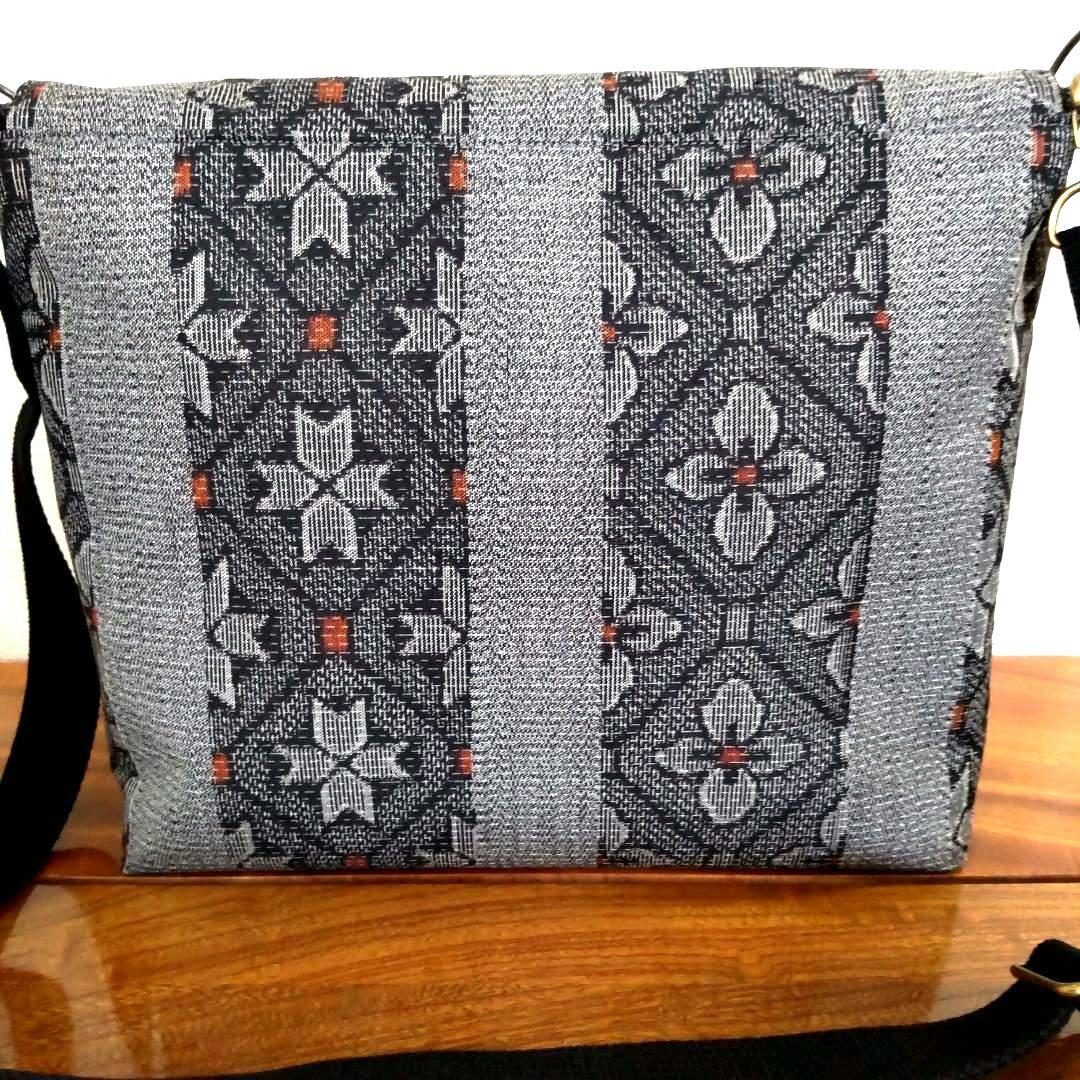 反物で作った、大島紬ショルダーバッグ