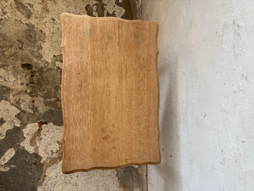 ビンテージ　サイドテーブル 花台 ベッドサイドテーブル　大　猫脚　剥離