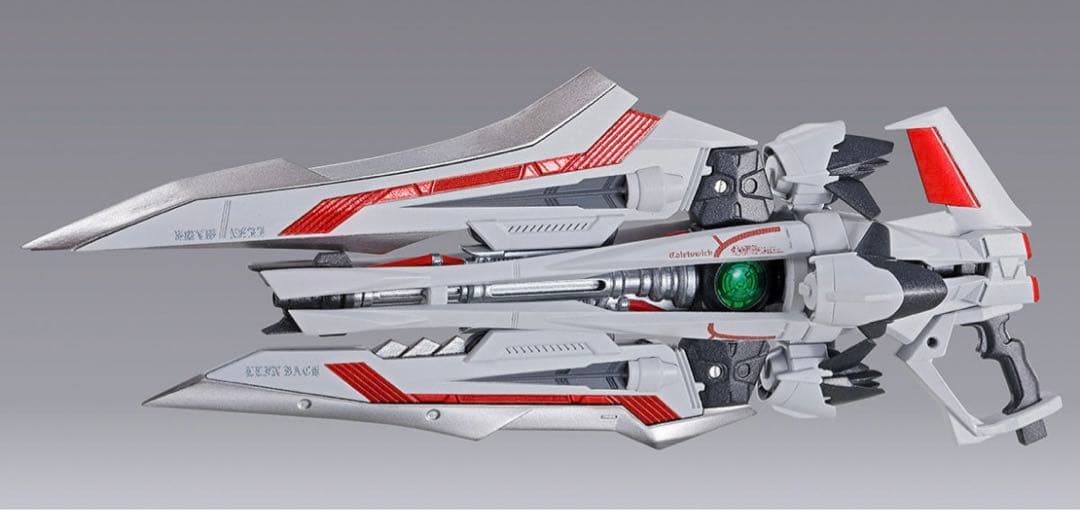 メタルビルド　レッドドラゴニクス　カレトヴルッフ