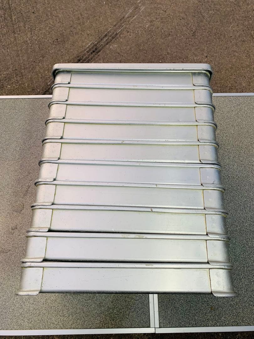 【餃子バット】10段　蓋あり　中古　スタッキング式　ケース　業務用　飲食費