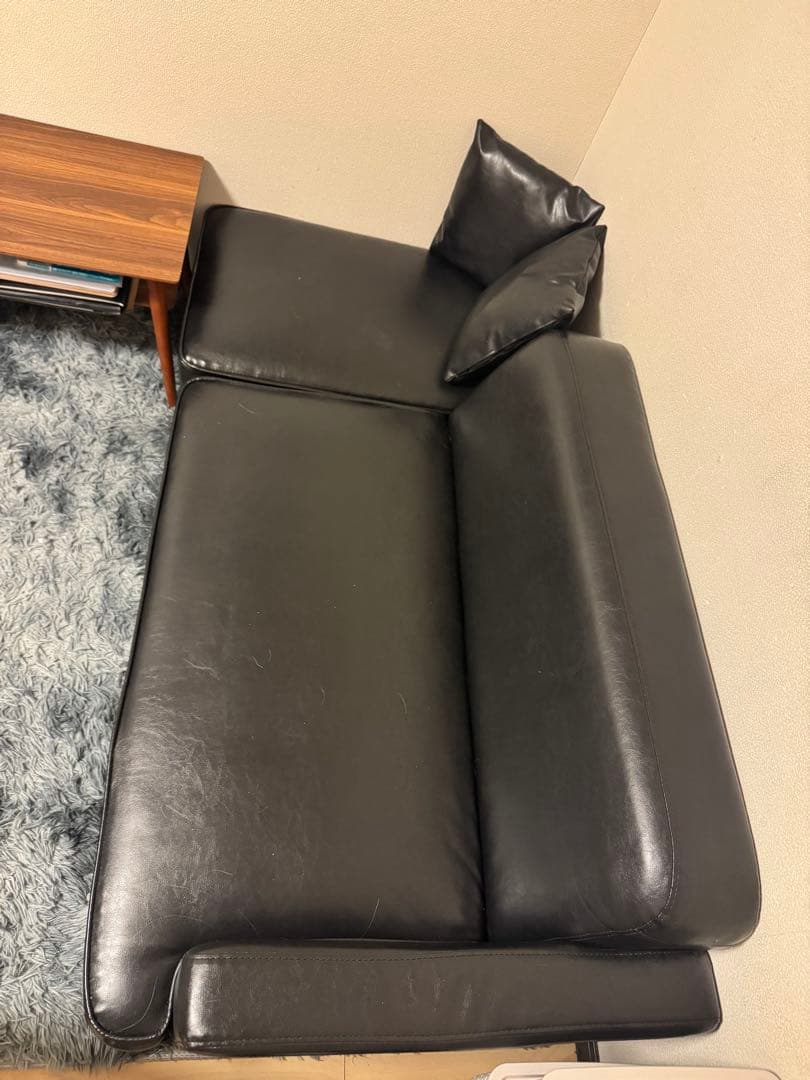 L字型ソファ 合成皮革 クッション付き　カーペット付き