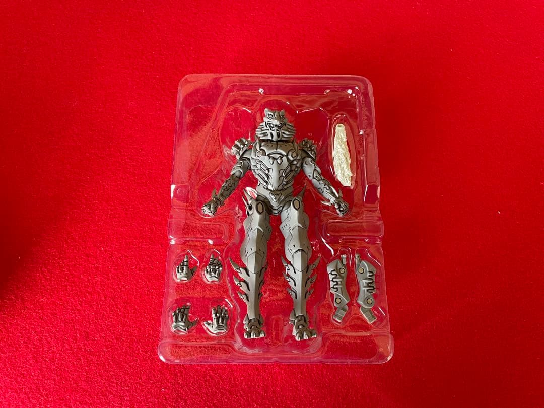 S.H.Figuarts 仮面ライダーデルタ　ウルフオルフェノク