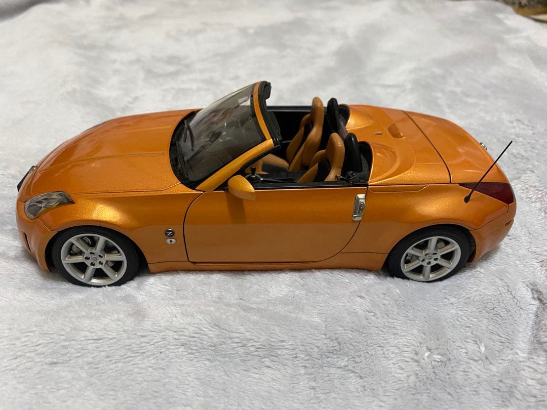 ミニカー AUTOart NISSAN 350Z FairladyZ 1/18