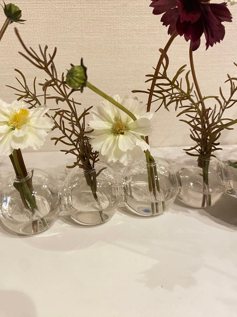 エミリオ・ロパ EMILIO ROBBA コスモスのフラワーアレンジメント