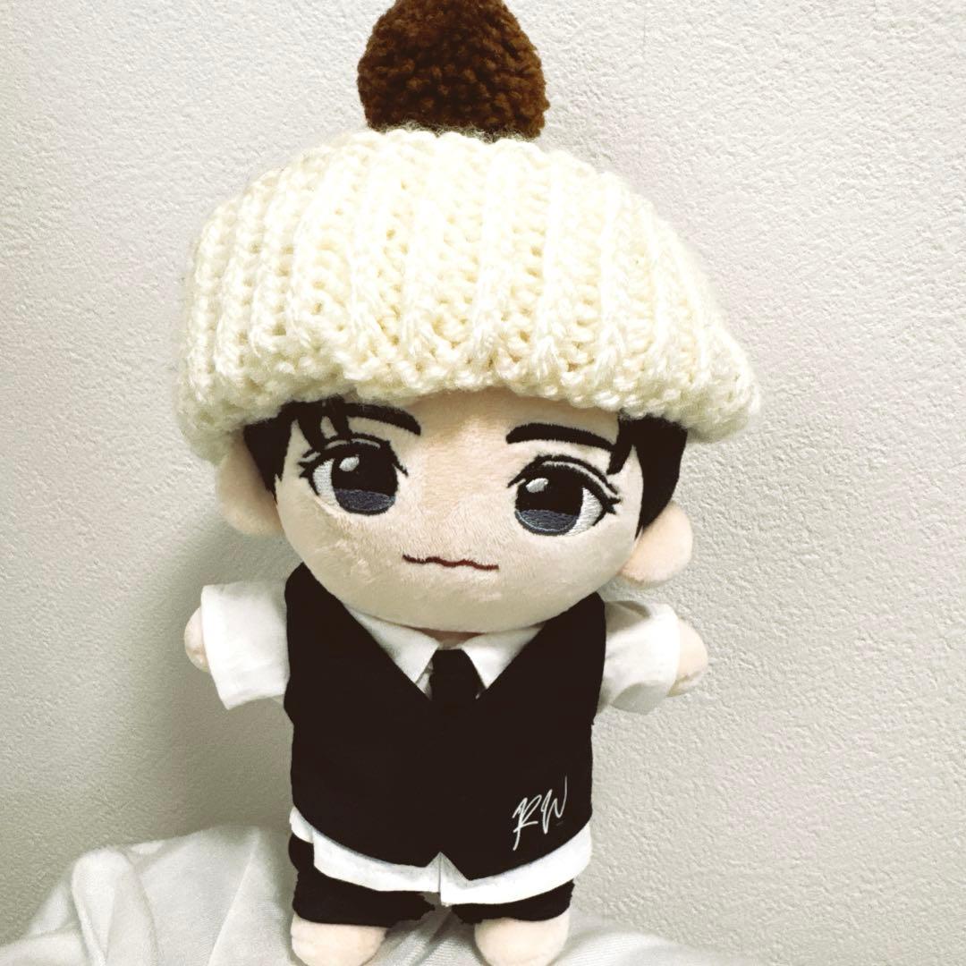 ROWOON ロウン ぬいぐるみ 公式グッズ (ニット帽子付き) - メルカリ