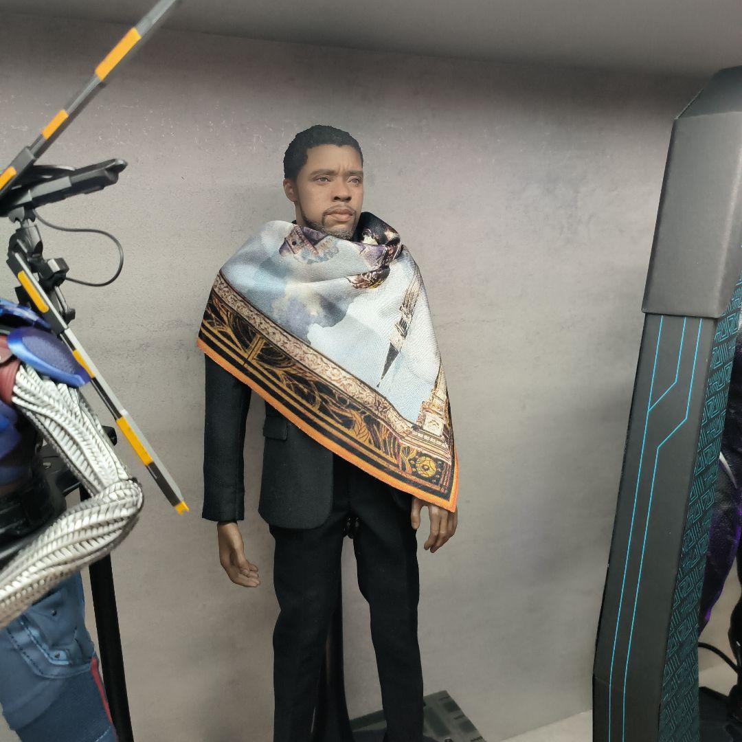 アメコミフィギュア T'Challa カスタム スカーフ姿 ブラックパンサー