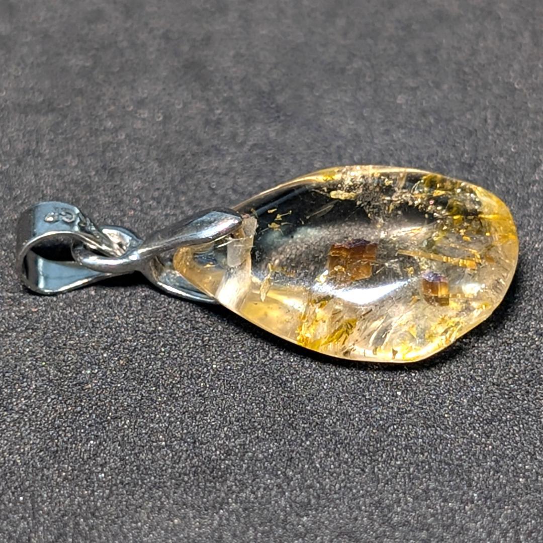 一点物 ペンダント ネックレス タイチンルチル チタンスピネル 極太金針水晶