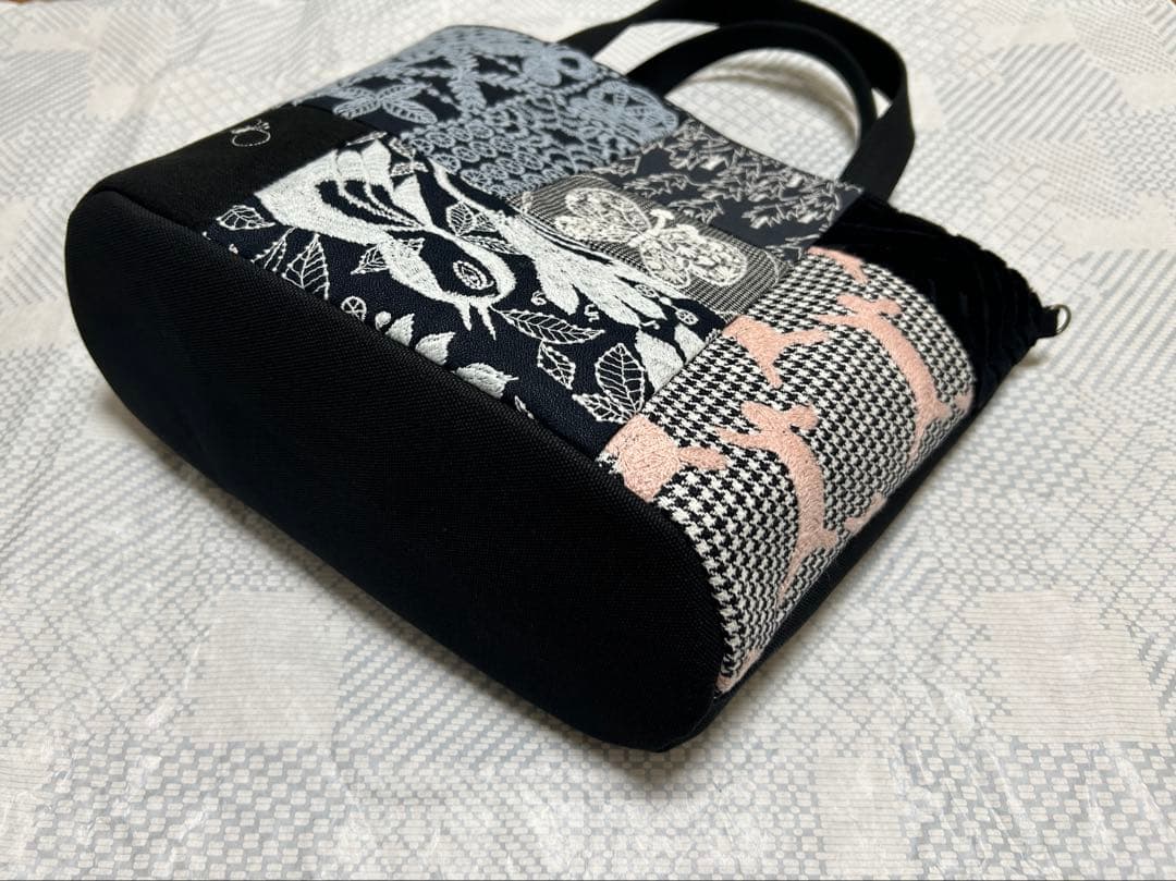 ハンドメイド ミナペルホネン パッチの楕円底トート