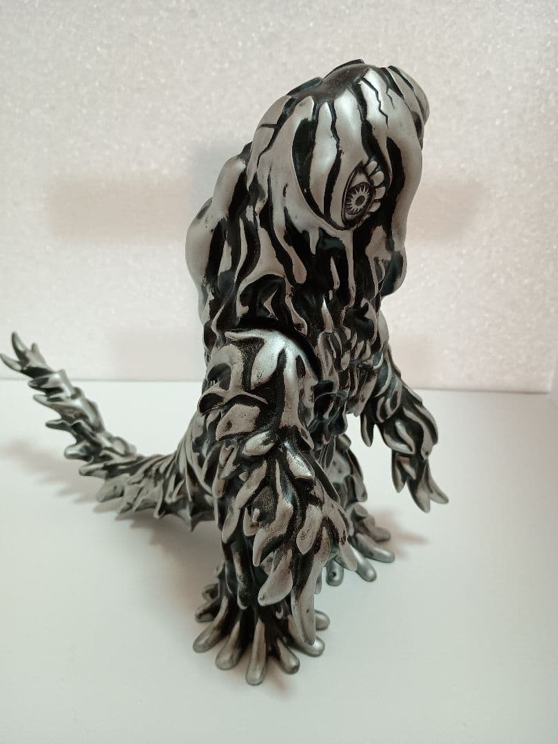 マルサンヘドラ Painted by 吉坂隆」のSilver Ver. - メルカリ