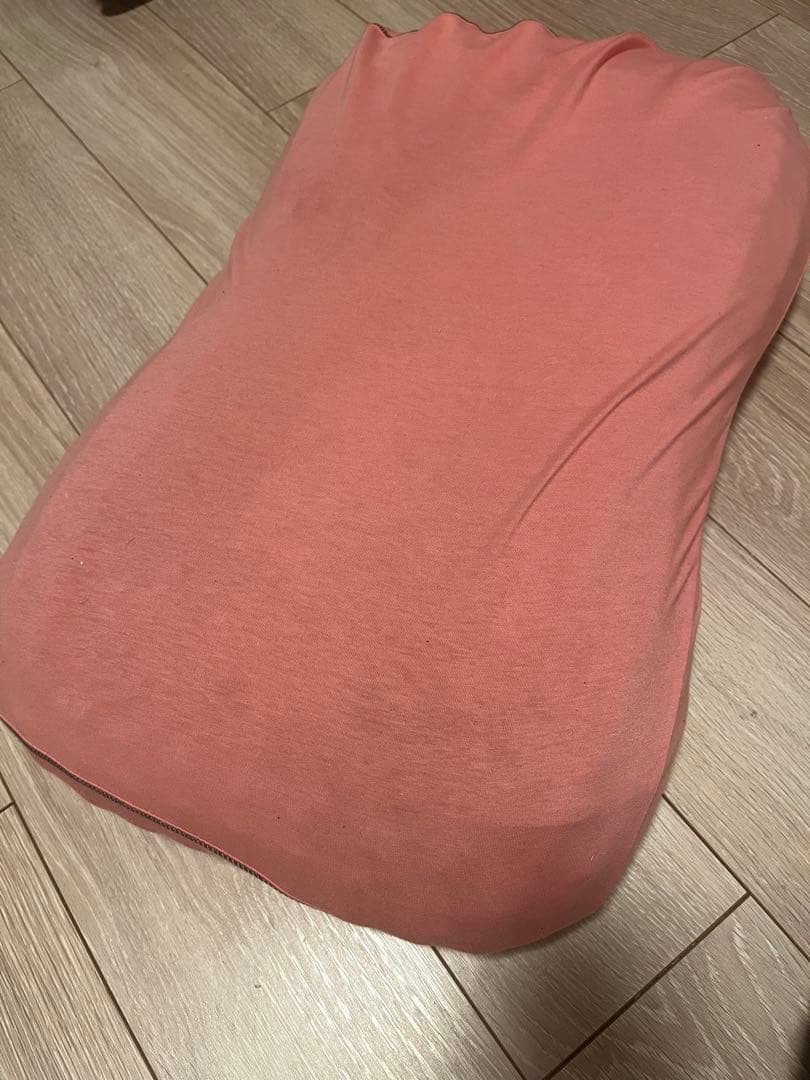 AIR 人間工学的デザイン枕 ブラック