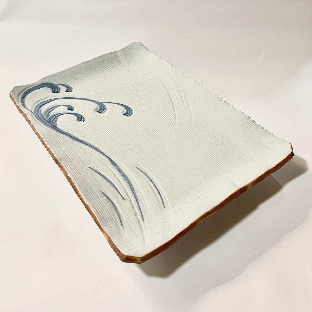 陶磁器　白地大波柄　長角大皿　盛り物皿