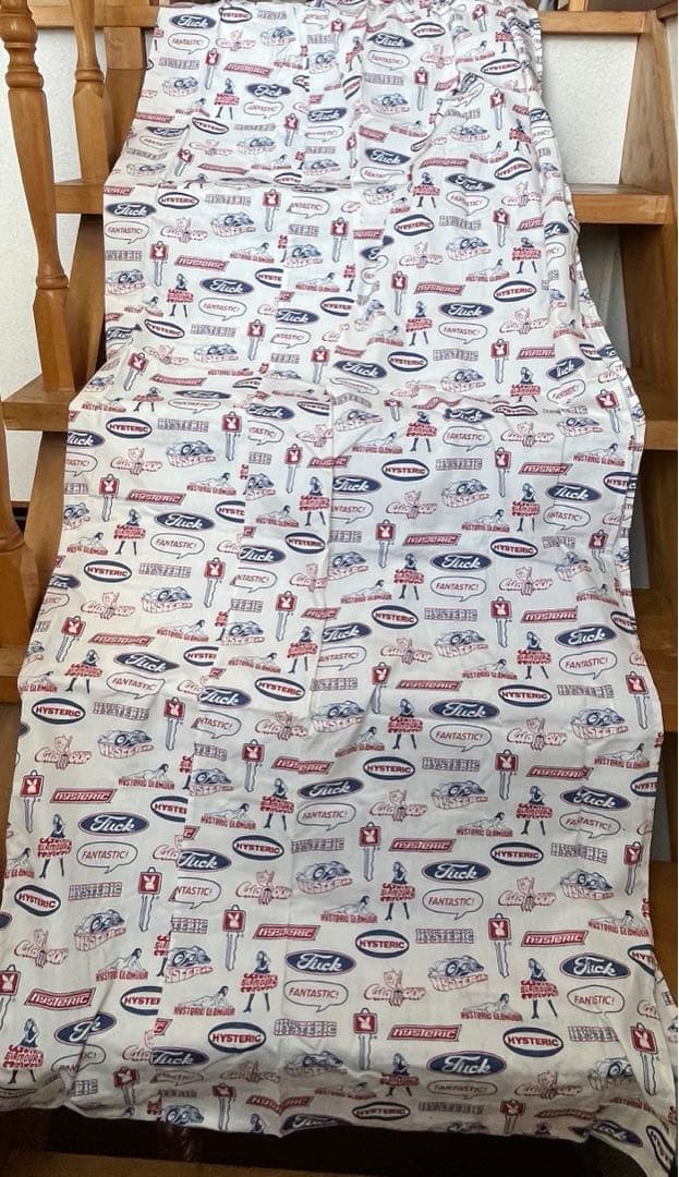 ヒステリックグラマー　カーテン