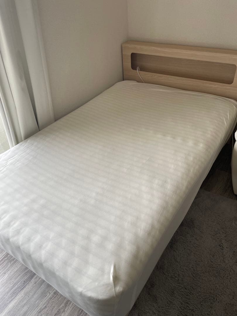 シモンズ ゴールデンバリューセミダブル