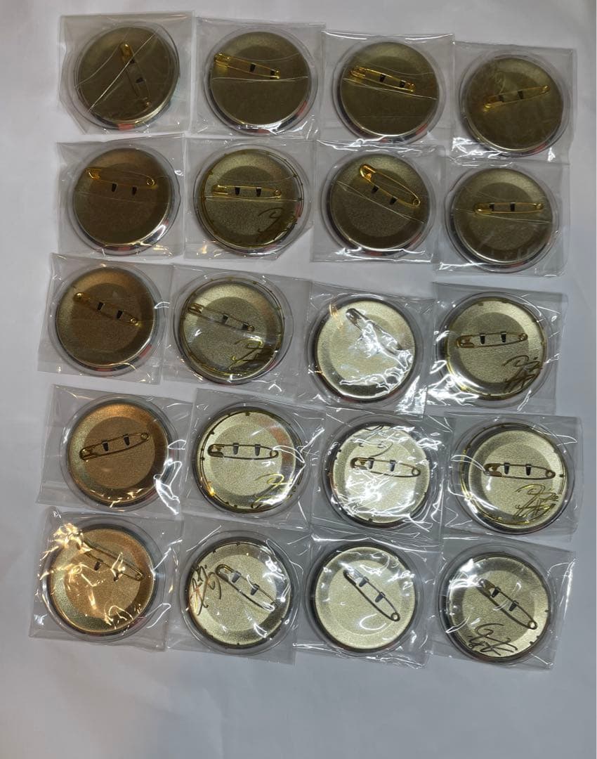 あんスタ5周年 缶バッジ 月永レオ バラ売り可能 - メルカリ