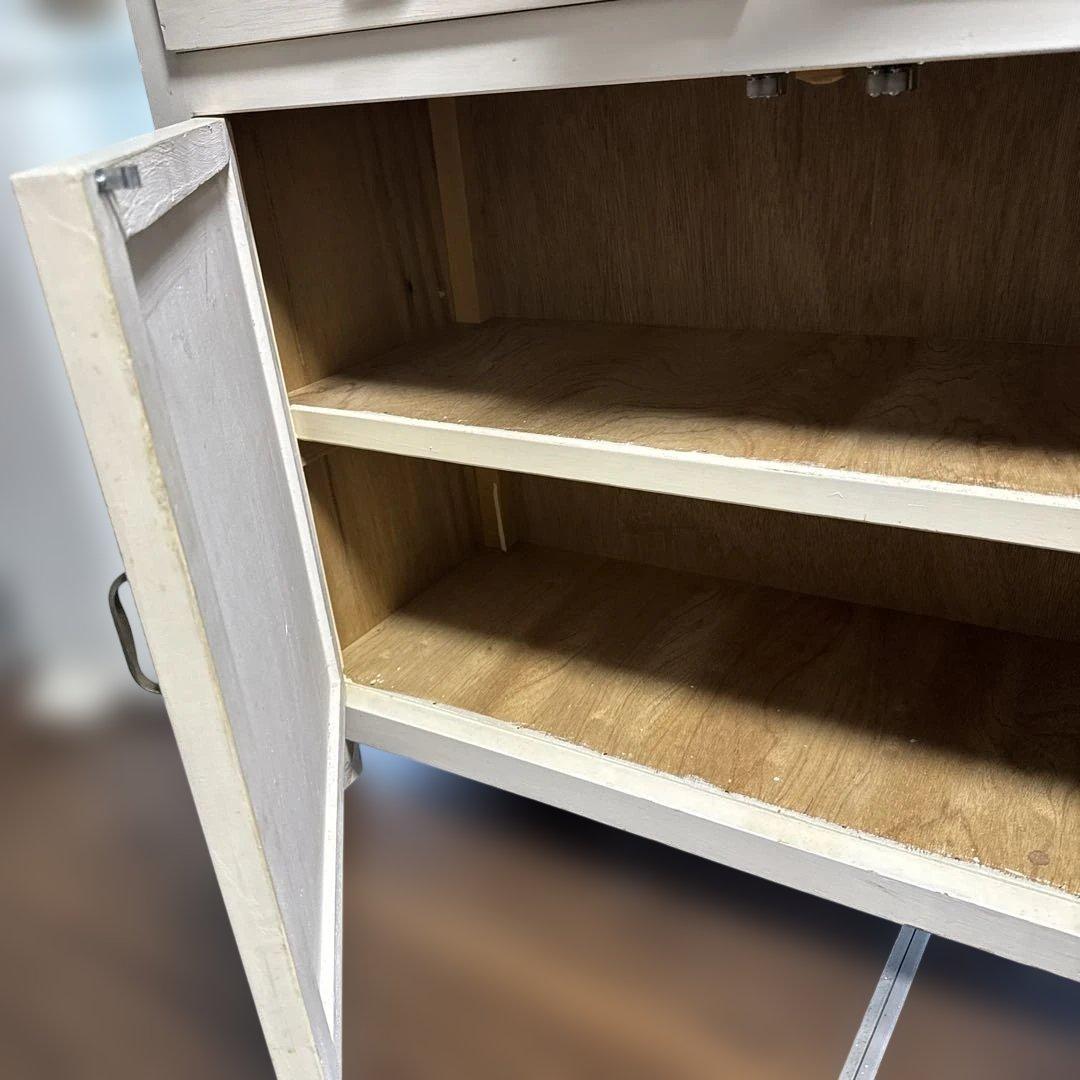 アンティーク ケビント　薬品棚　ガラスキャビネット　ホワイト　シャビー　飾り棚