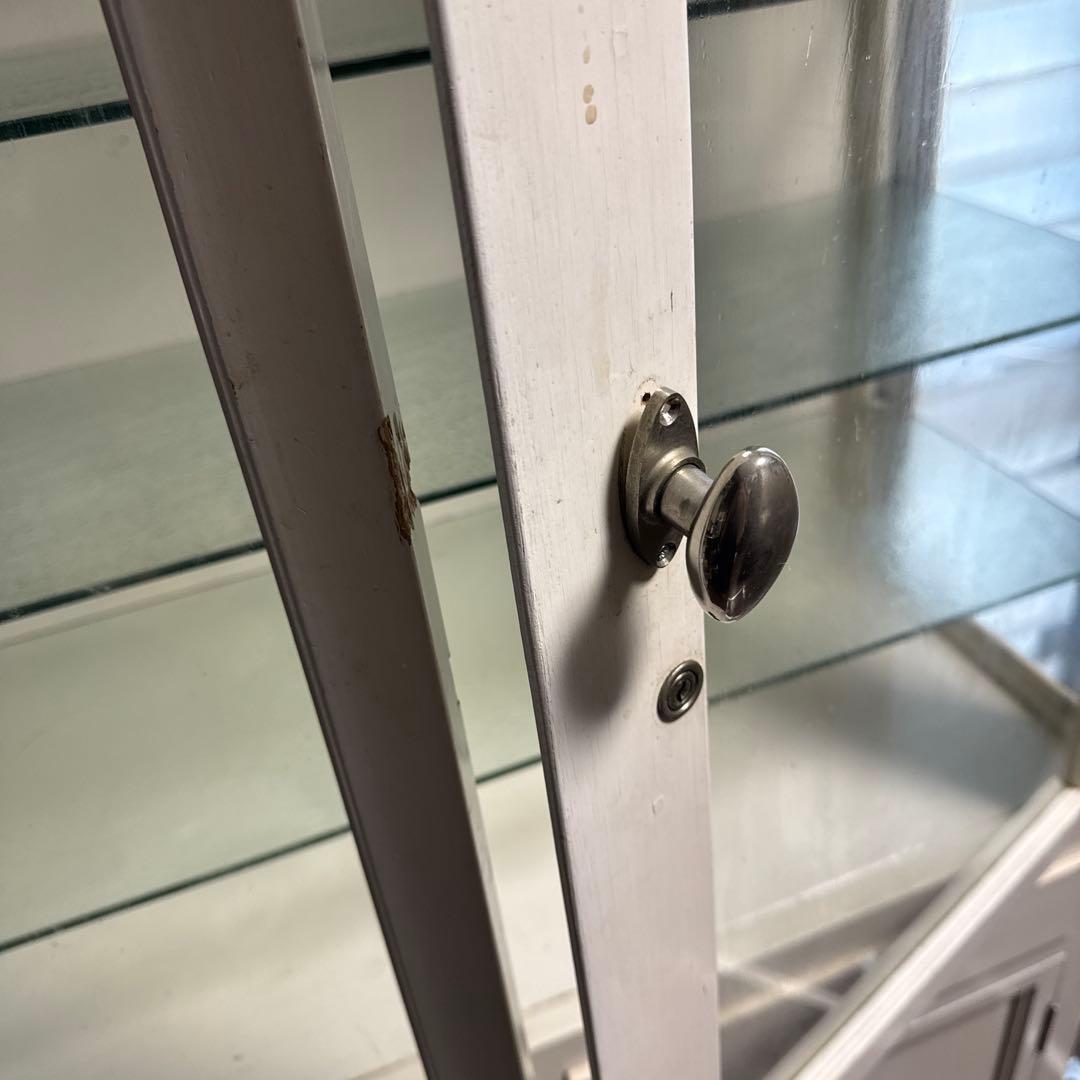 アンティーク ケビント　薬品棚　ガラスキャビネット　ホワイト　シャビー　飾り棚