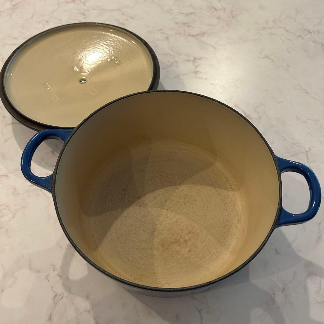 ルクルーゼ　両手鍋　22 ブルー