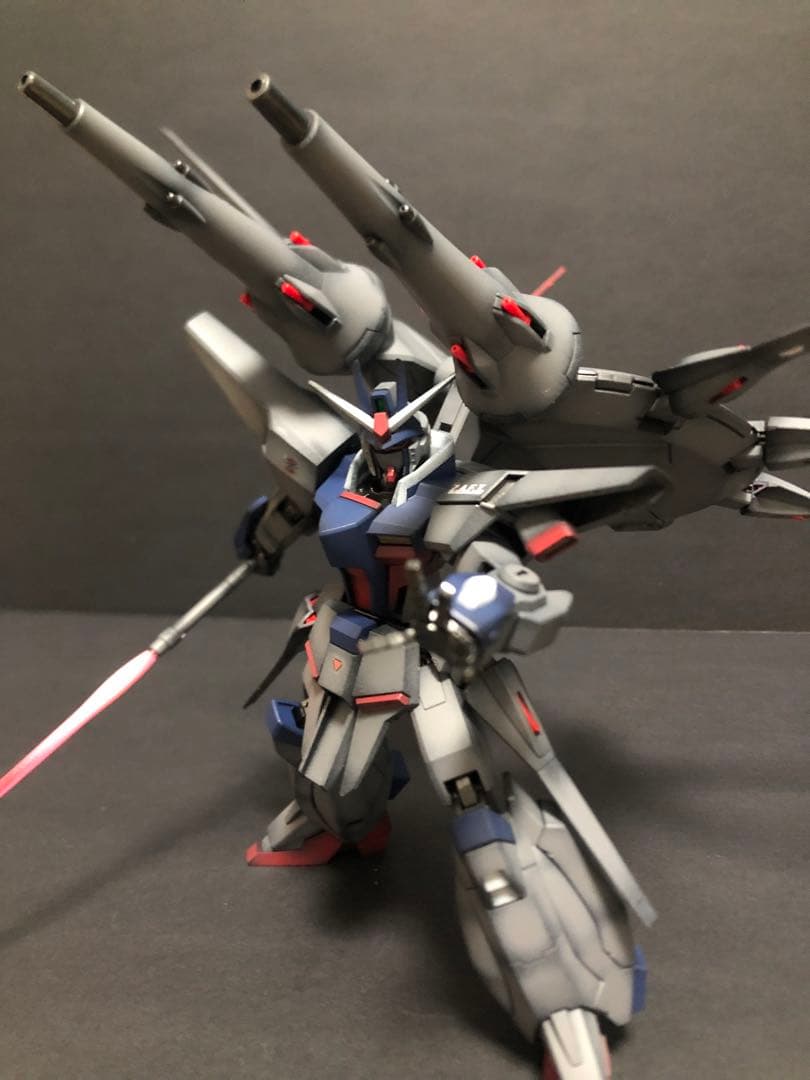 ガンプラ　HGCE レジェンドガンダム　全塗装完成品　ガンダムSEED バンダイ